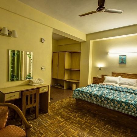 Kalinga Grand Hotel Manali  Exterior photo