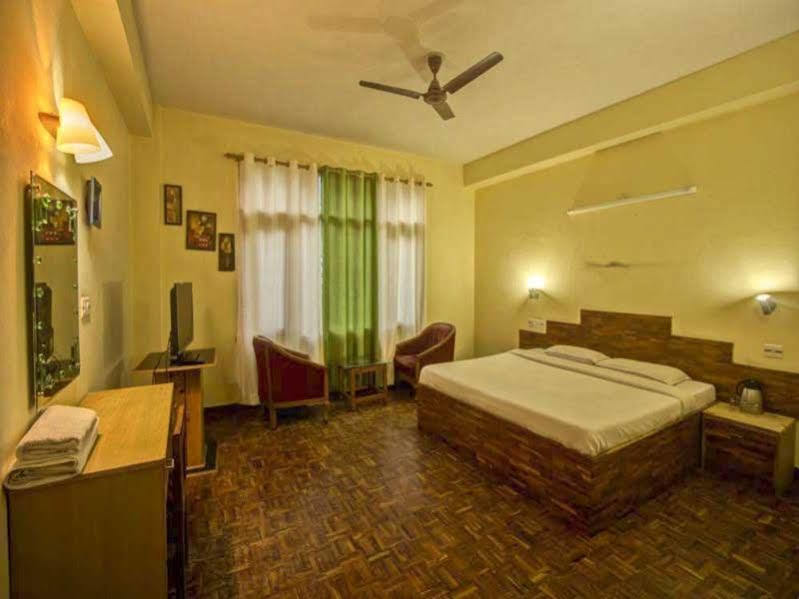 Kalinga Grand Hotel Manali  Exterior photo